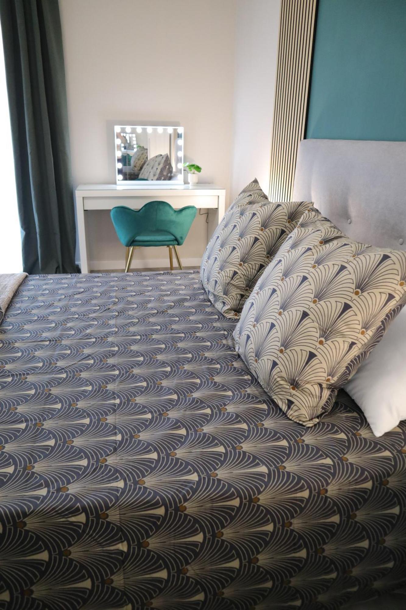 Sara's - Modern Near Metro, Perfect For Families And Groups In * Roma