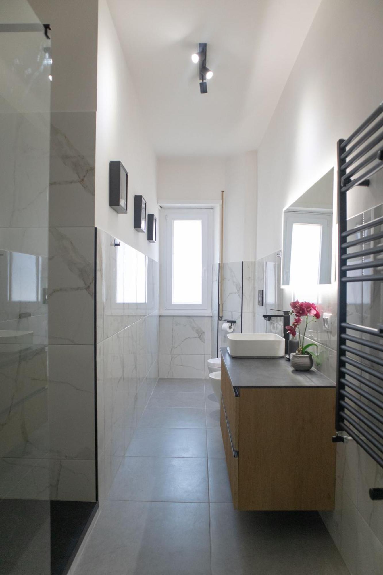 Appartamento Sara's - Modern Near Metro, Perfect For Families And Groups In *