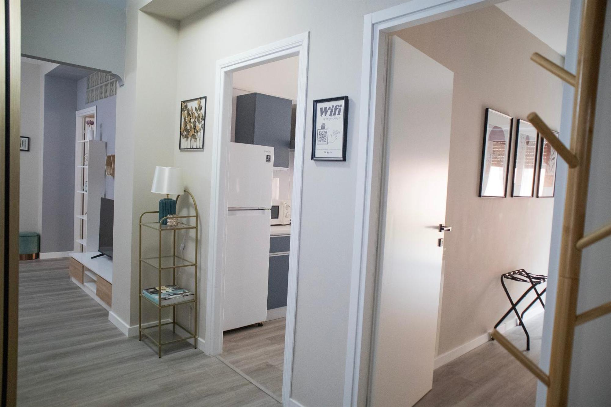 Sara's - Modern Near Metro, Perfect For Families And Groups In Appartamento *