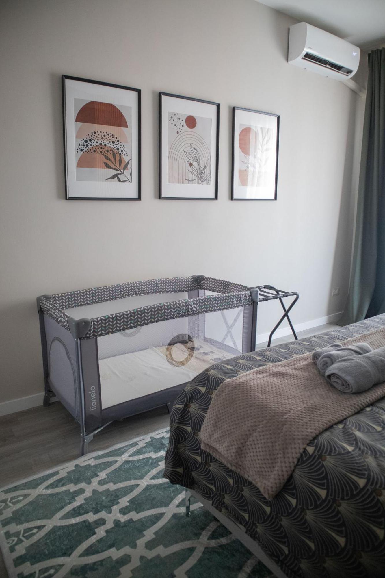 Sara's - Modern Near Metro, Perfect For Families And Groups In Appartamento